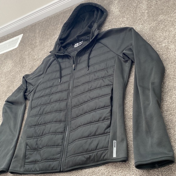 A medium Reebok X-Train Jacket - X-Dri - Picture 3 of 4